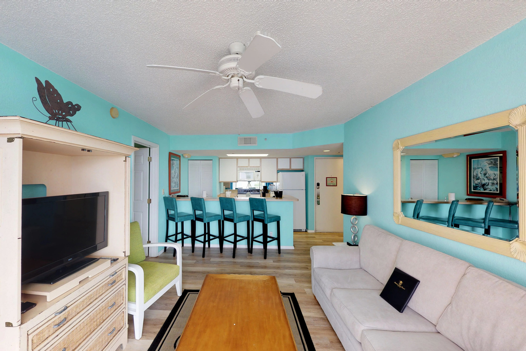 KWSS311 - Sunrise Suites - Catalina Suite 311