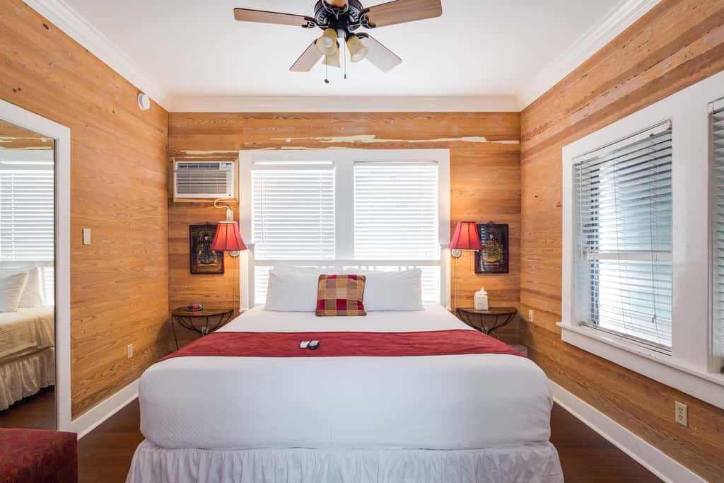 KW33A - Leeward Isle
