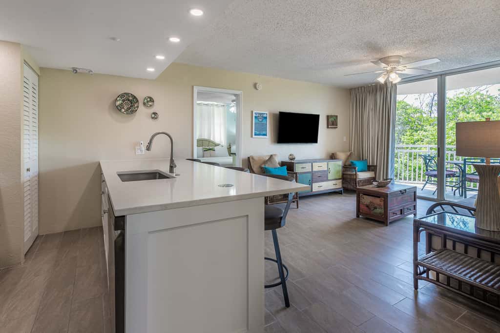 KWSS201 - Sunrise Suites - Saint Lucia Suite 201