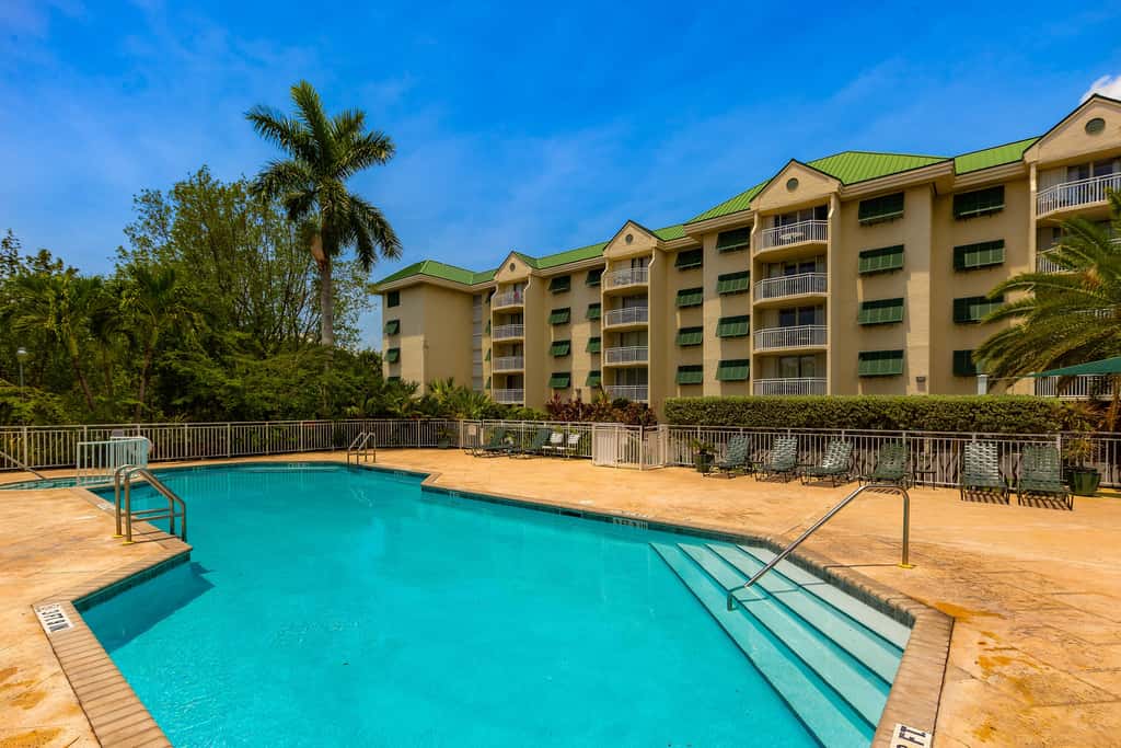 KWSS201 - Sunrise Suites - Saint Lucia Suite 201