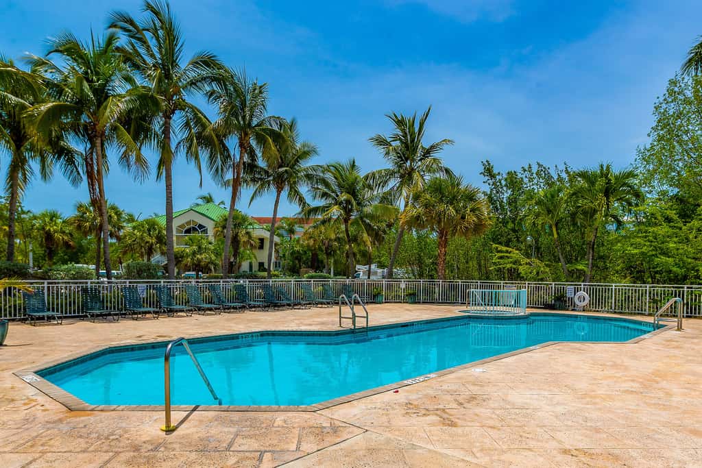 KWSS201 - Sunrise Suites - Saint Lucia Suite 201