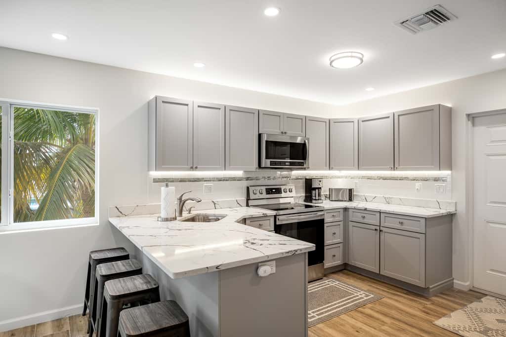 BP04FLR - Sunset Villa