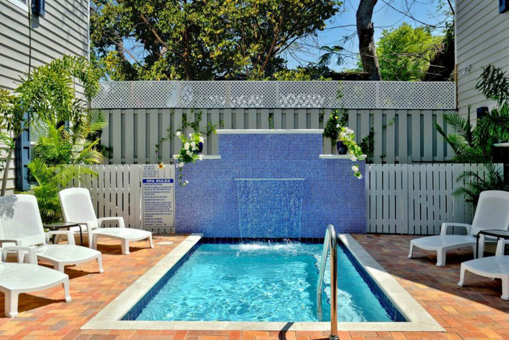 KW72A - Old Town Garden Villas - Abaco Suite