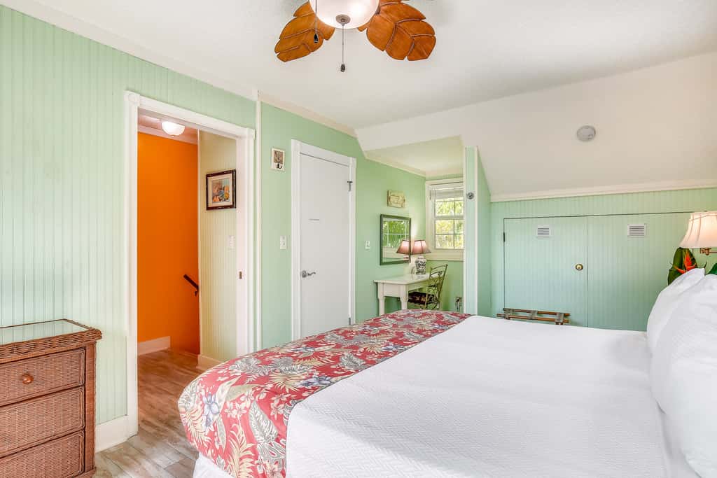 KW72A - Old Town Garden Villas - Abaco Suite