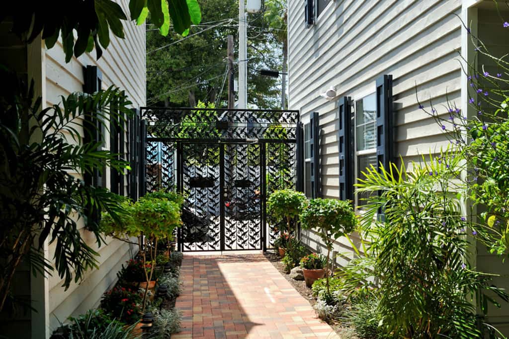 KW72A - Old Town Garden Villas - Abaco Suite