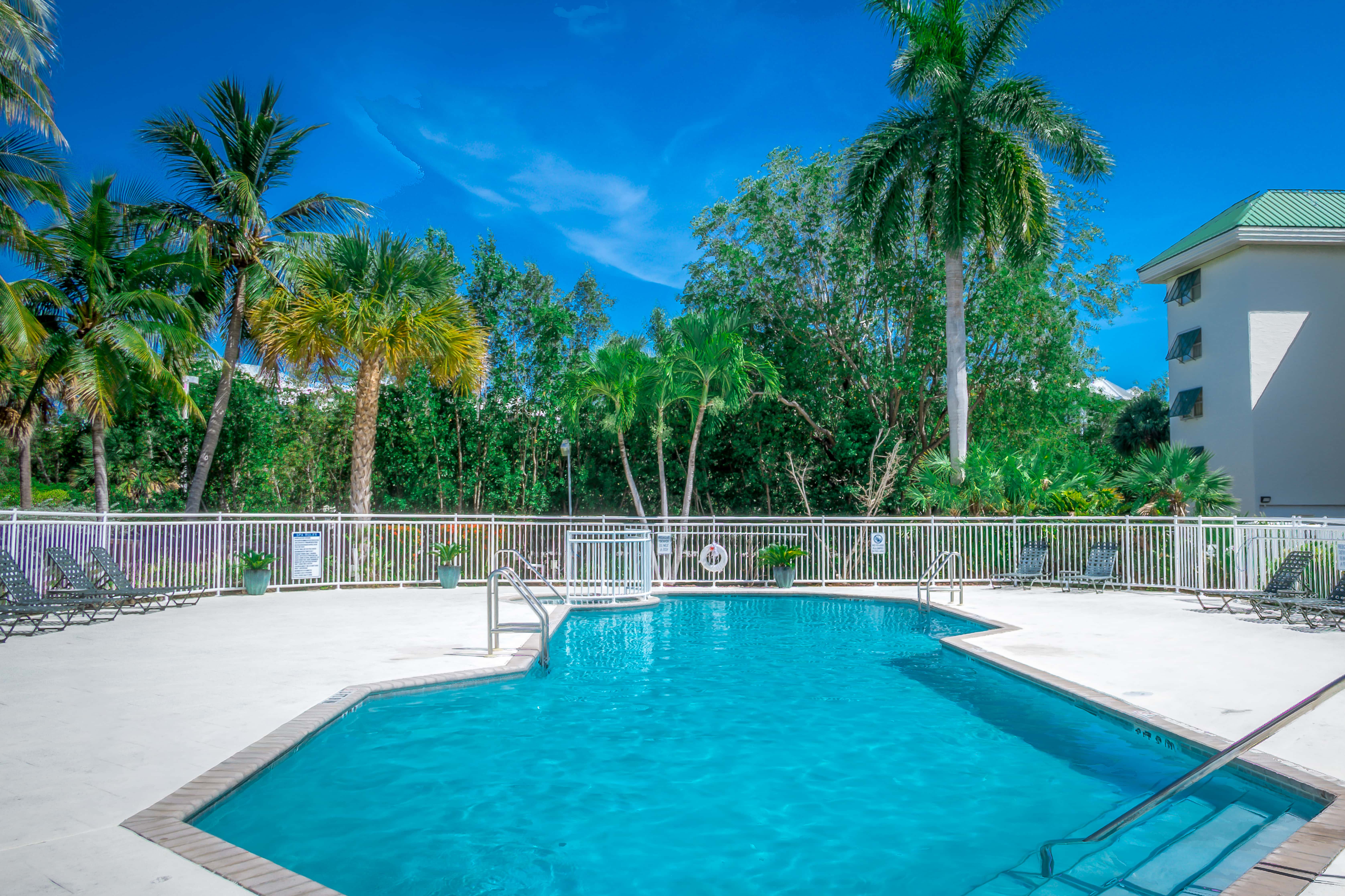 KWSS407 - Sunrise Suites - Paradise Escape 407