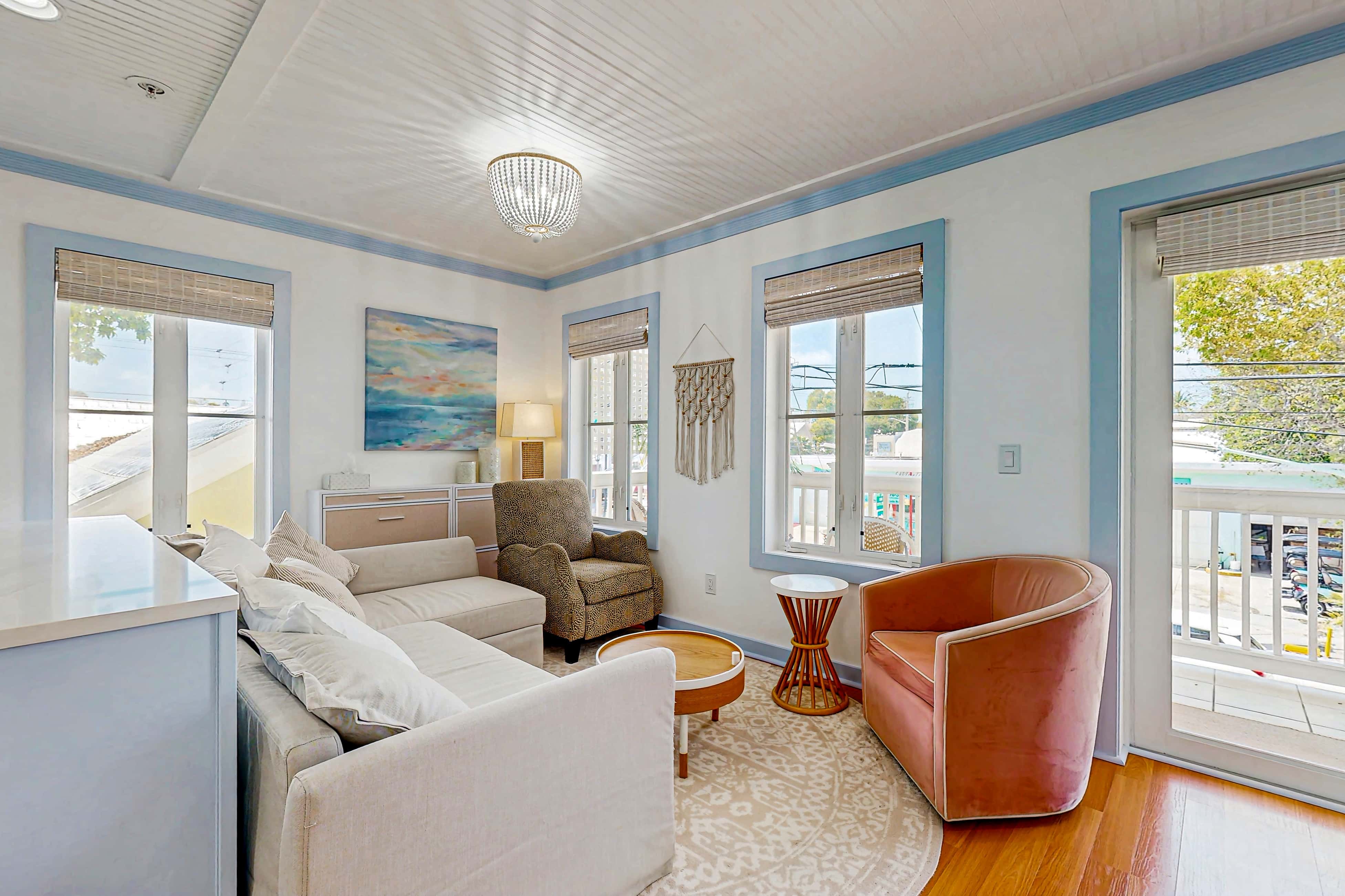 KW378FLR - Periwinkle Place