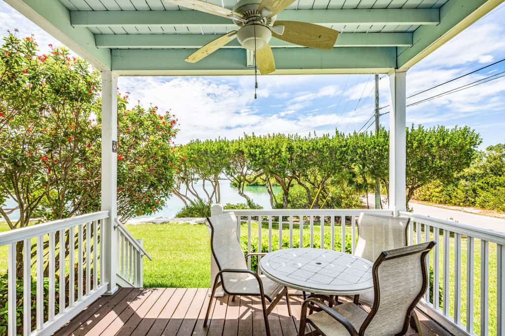 Immaculate oceanfront townhouse with ocean view & private beach access