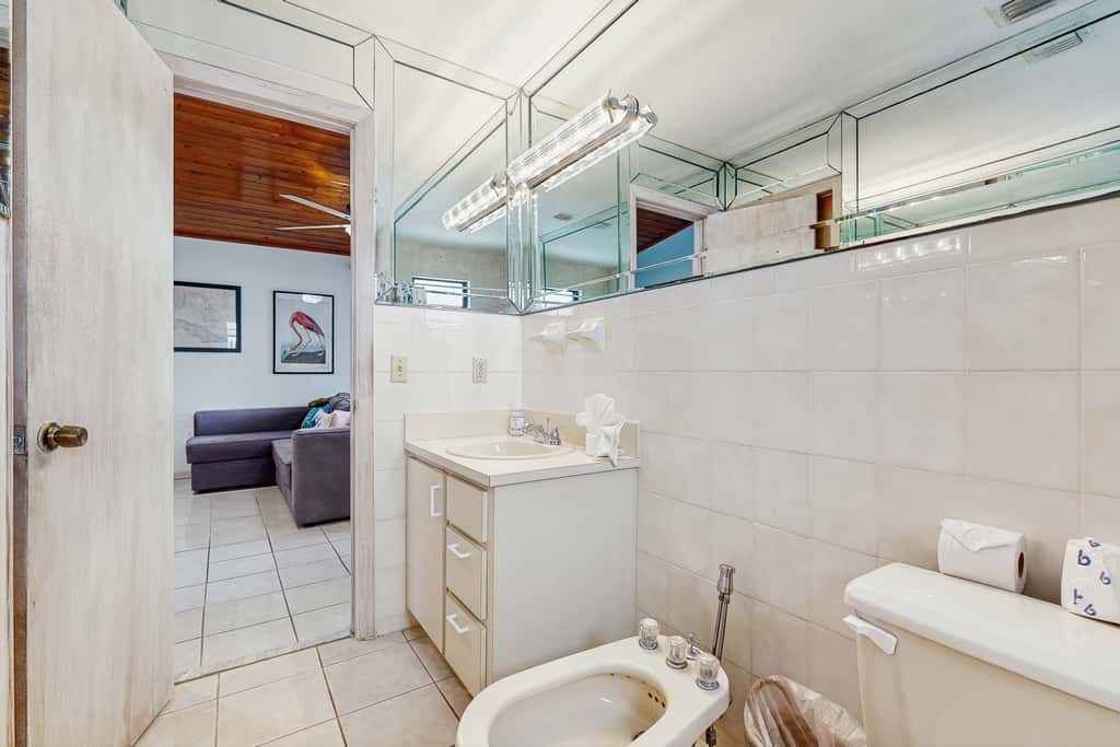 KL105FLR - The Beach House