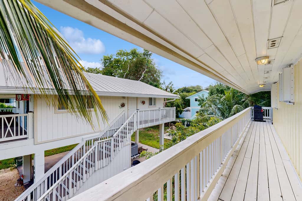 KL105FLR - The Beach House