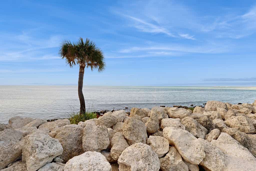 Comfortable Condo with Pool, Private Balcony, & Beach Access