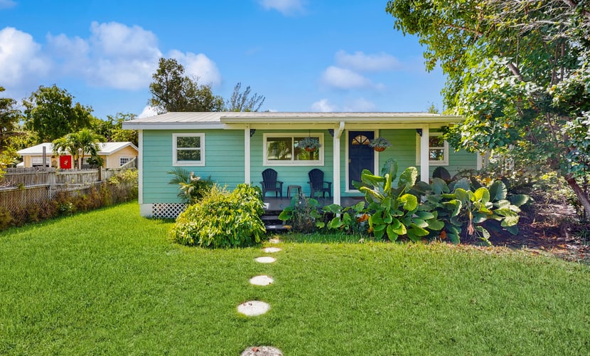 Lovely dog-friendly home near the ocean with hot tub & grill