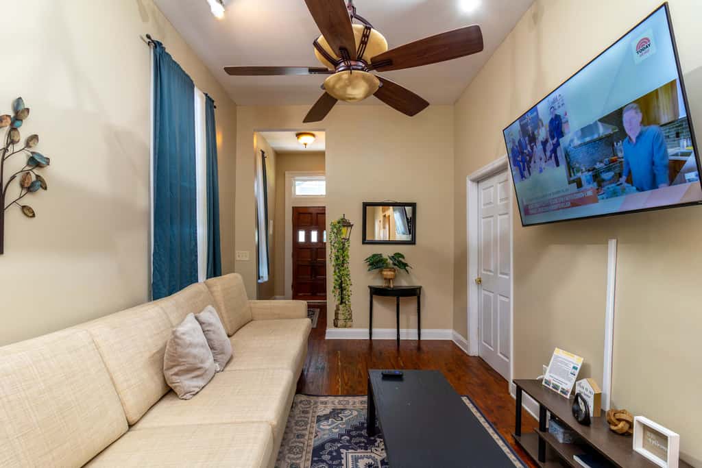 Closest Historic BnB to Ft Moore-Americana Cottage