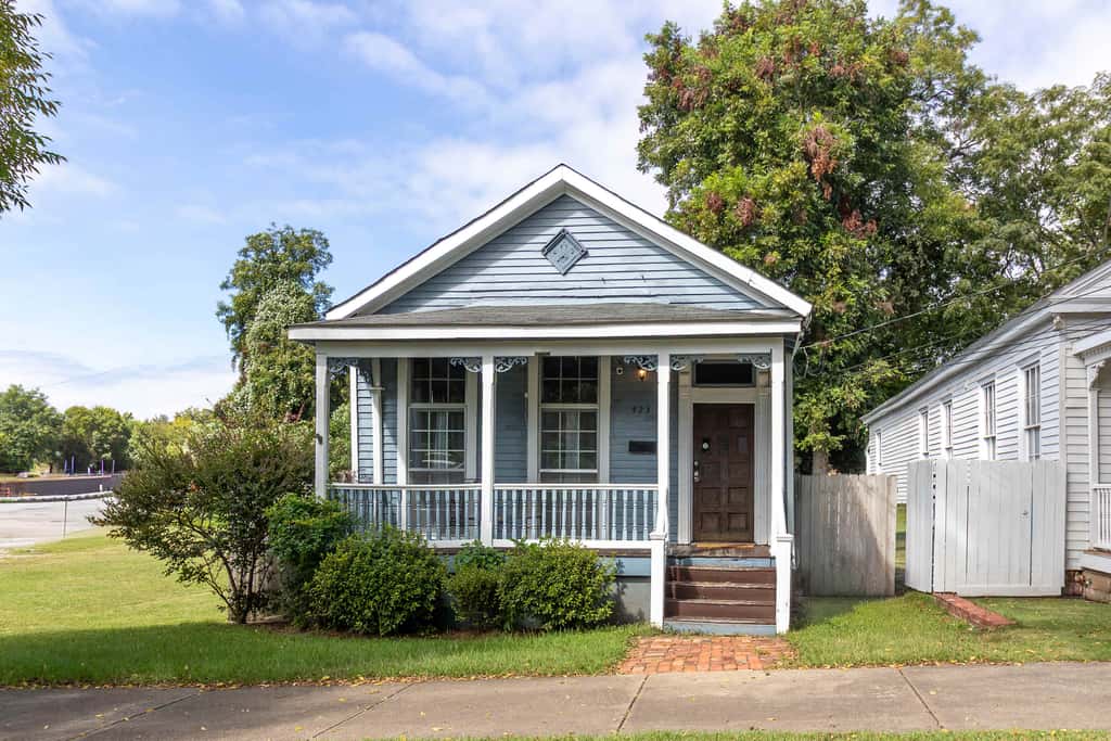 Closest Historic BnB to Ft Moore-Americana Cottage