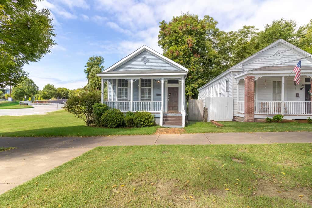 Closest Historic BnB to Ft Moore-Americana Cottage