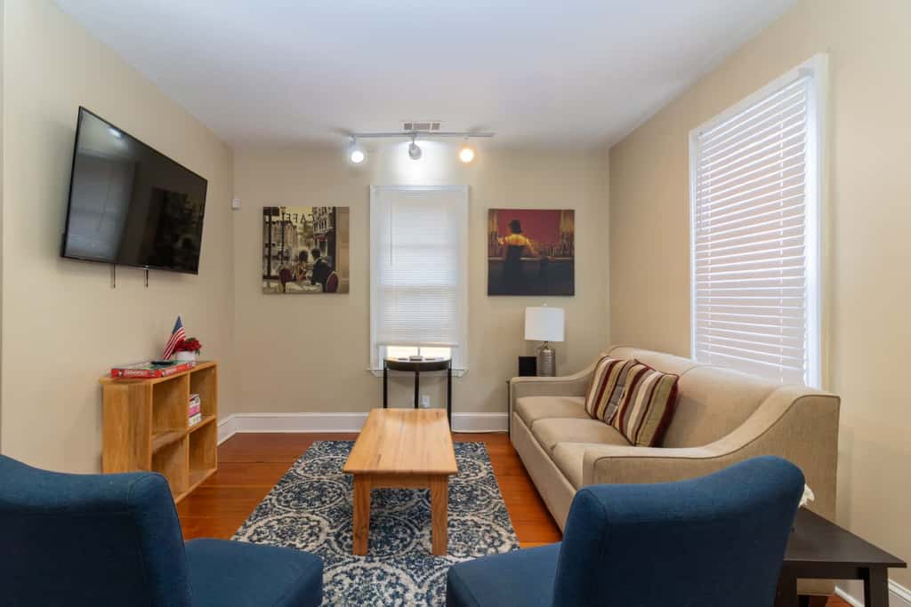 Historic Broadway Bungalow: Walk to Riverwalk,