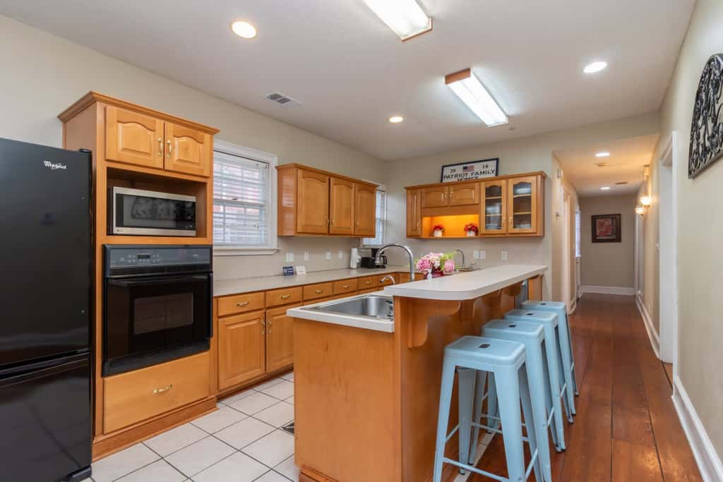 Historic Broadway Bungalow: Walk to Riverwalk,