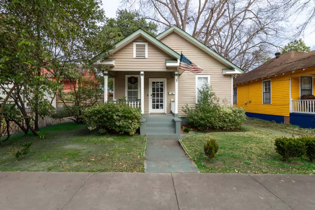 Historic Broadway Bungalow: Walk to Riverwalk,