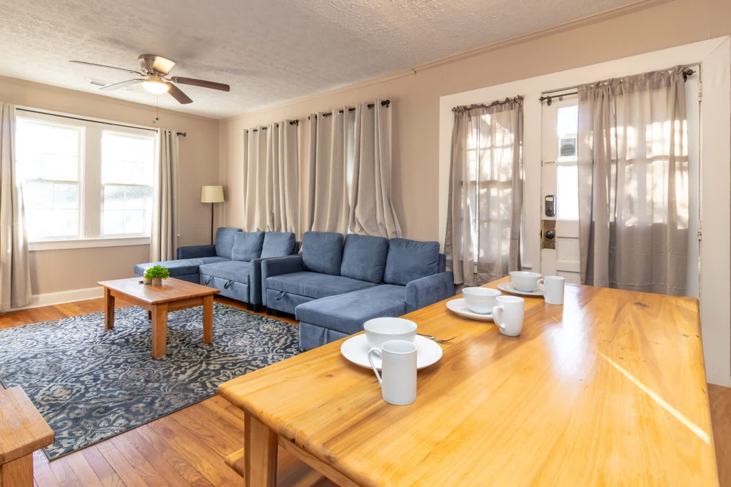 Pet-Friendly Apt Near Parks & Museums w/ Free