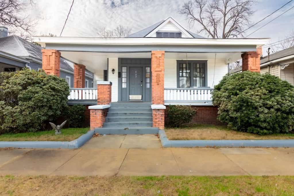 Location is everything in our historic home featuring four spacious bedrooms and two baths. With ample living space and a fenced backyard, it’s perfect for families and pets. Our home is equipped with essential amenities and WFH-ready Wi-Fi. Enjoy being steps away from 7th St Provisions, one of the best restaurants in town, and just a few blocks from veteran-owned Chester BBQ, voted the best BBQ in Columbus! We provide both professional and real-time images from our cleaning team, ensuring you know exactly what to expect. Pet-friendly with a fee!