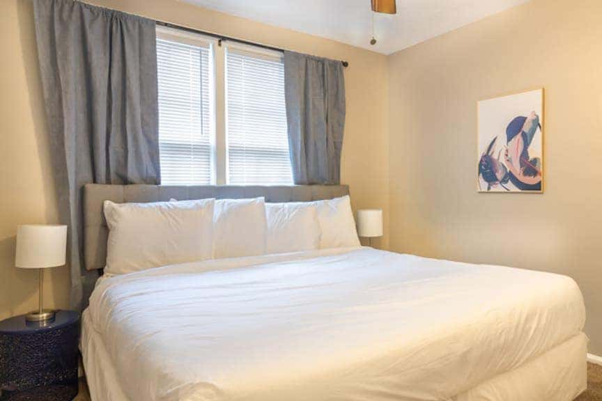 Centrally Located - The Delightful Doubles Unit B