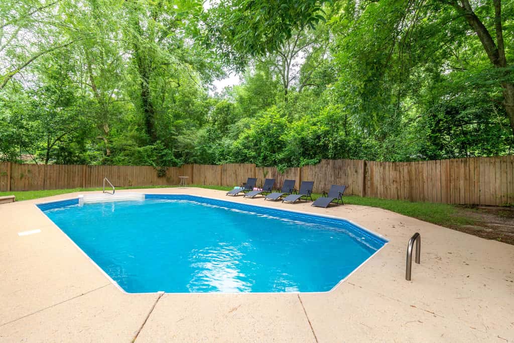 Pool, Fenced Yard, & Patio! Ventura Vista Retreat