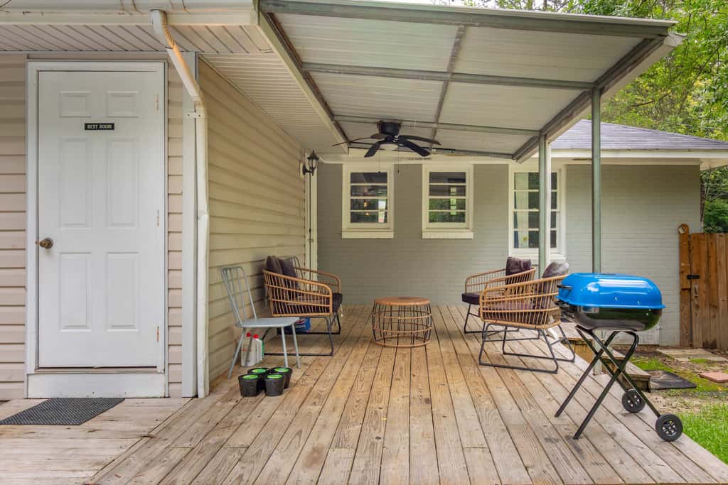 Pool, Fenced Yard, & Patio! Ventura Vista Retreat