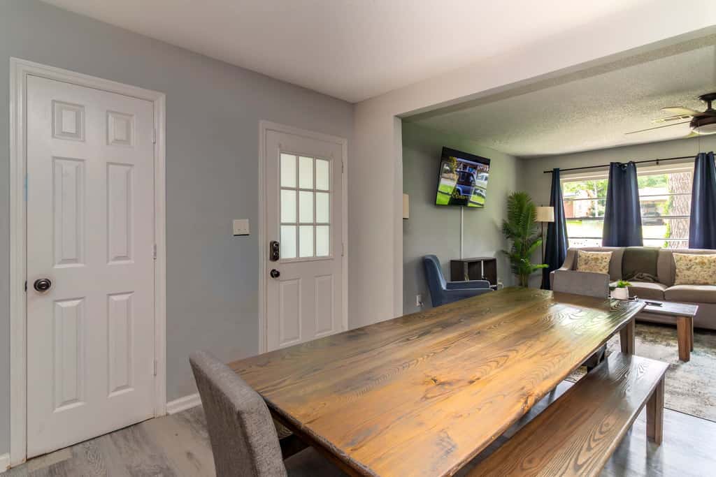 Pool, Fenced Yard, & Patio! Ventura Vista Retreat