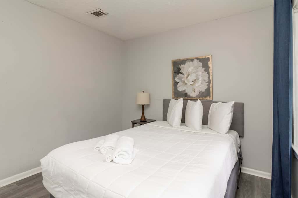 Pool, Fenced Yard, & Patio! Ventura Vista Retreat