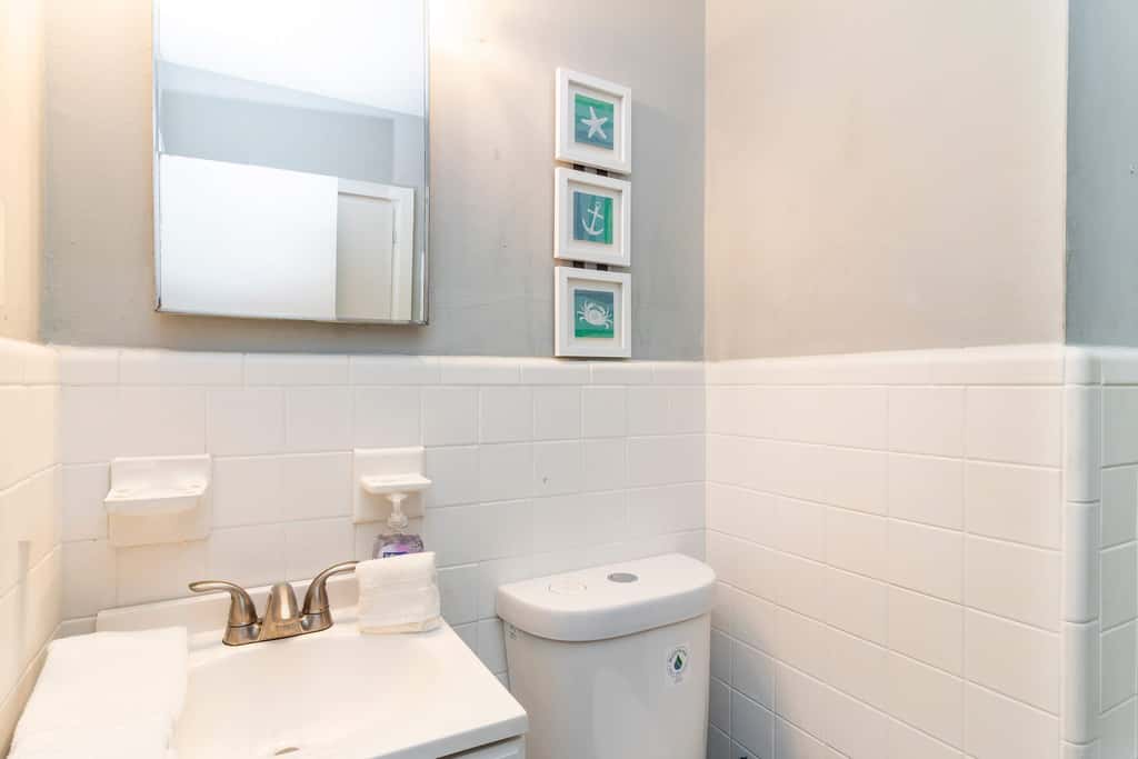 Pool, Fenced Yard, & Patio! Ventura Vista Retreat