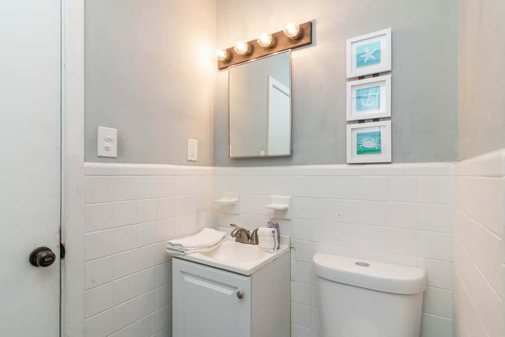 Pool, Fenced Yard, & Patio! Ventura Vista Retreat