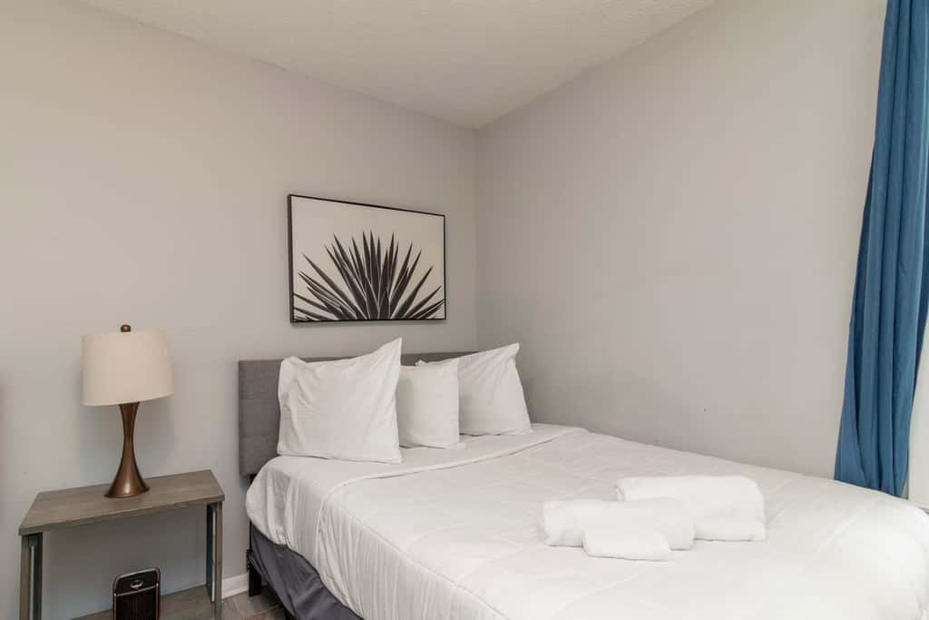 Pool, Fenced Yard, & Patio! Ventura Vista Retreat