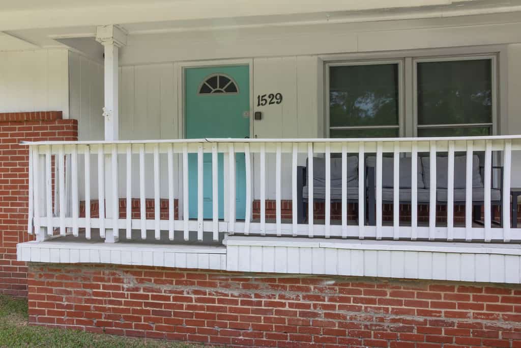 Have a lovely retreat in this charming home with 3 bedrooms, 2 bathrooms, and a den converted to an extra sleeping space accommodating up to 12 guests! Guests will enjoy the living room with a comfy sofa bed, a fully-equipped kitchen, free Wi-Fi, and more! Our house has a large backyard, perfect for your kids and pets!
If you are looking for a place with a serene and quiet neighborhood, come book with us, and we will surely give you the perfect trip!