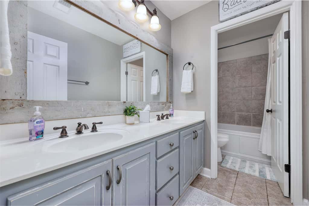 3-Bedroom Columbus Family Home with Private Pool