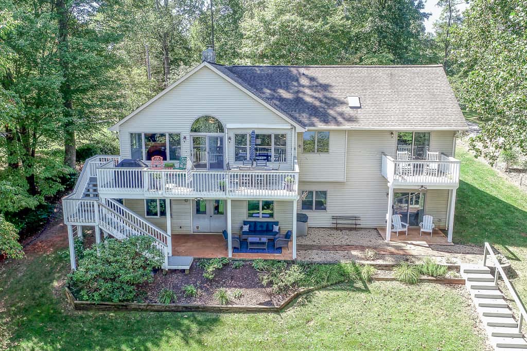 The Lake House on Sunset Point