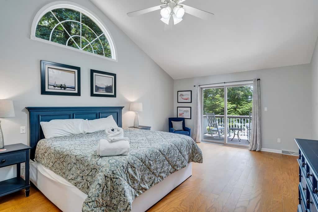 The Lake House on Sunset Point