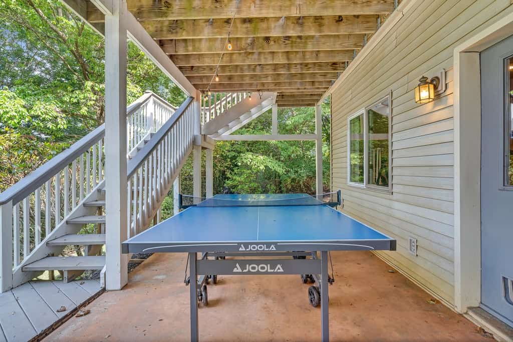 The Lake House on Sunset Point - Lakefront home with private dock & pool table