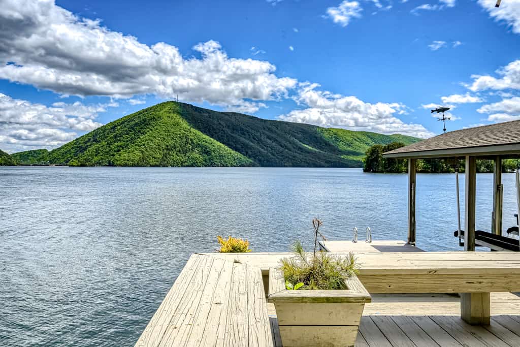 Our Point of View - Lakefront home with hot tub, pool table, dock - dog-friendly