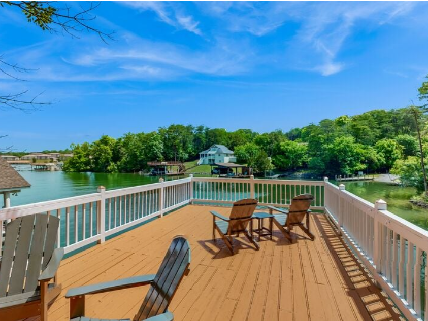 Beechwood Cove - Lakefront home with views, private hot tub/dock, deck, Free Wifi