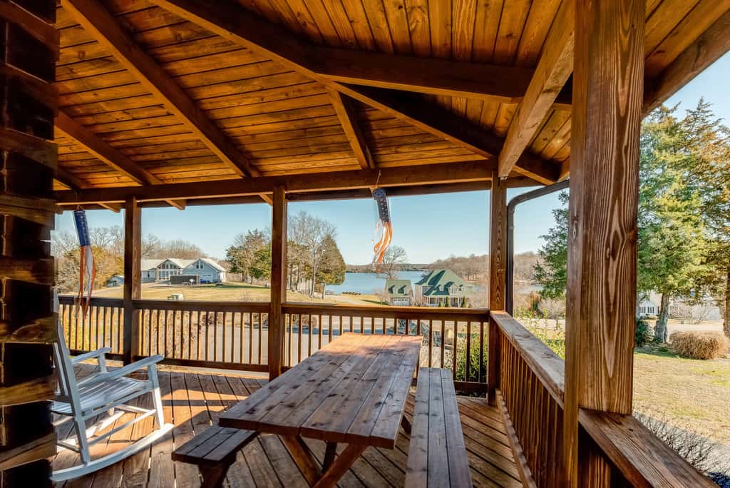 Longview Lodge