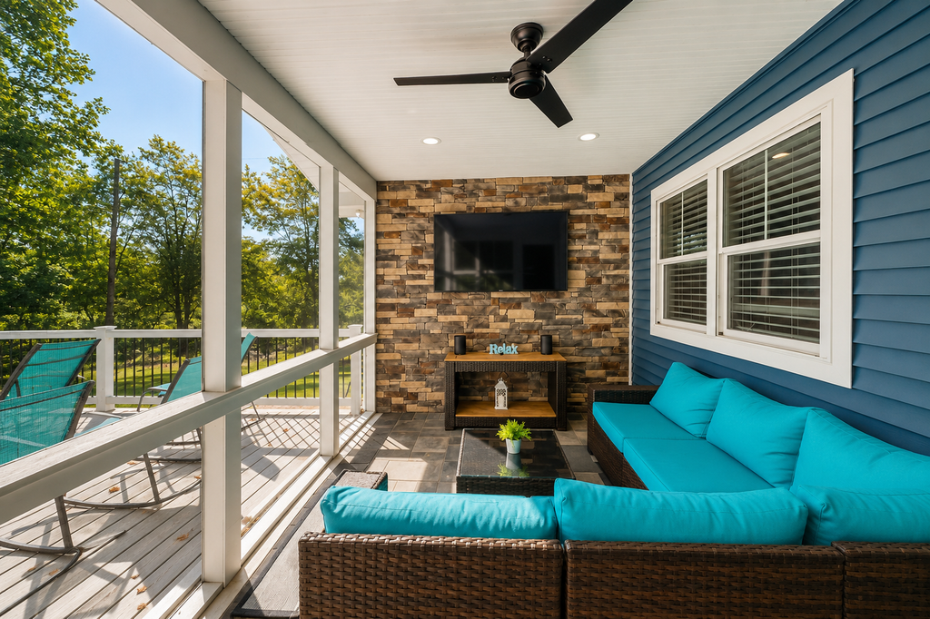 Lakefront, dog-friendly home with dock, paddleboards & firepit