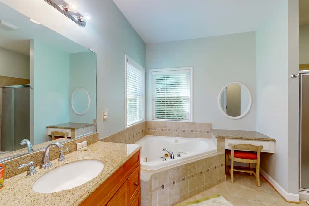 Carolina Cove