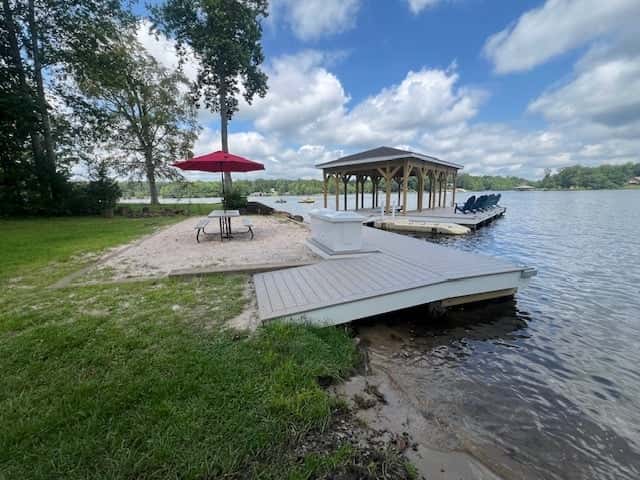 Carolina Cove