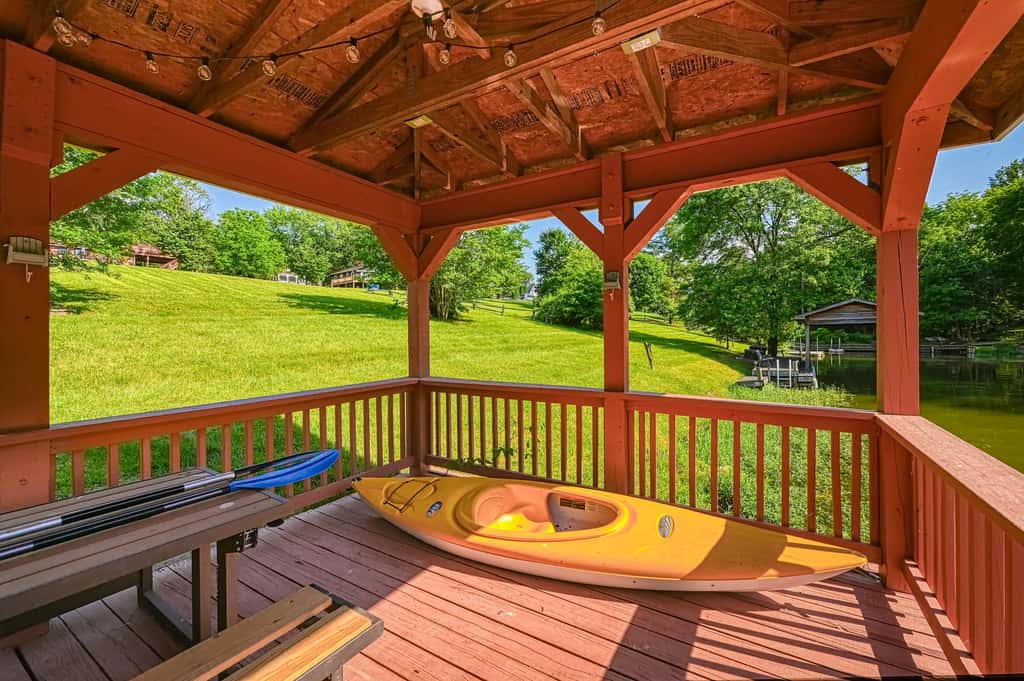 Persimmon Cove