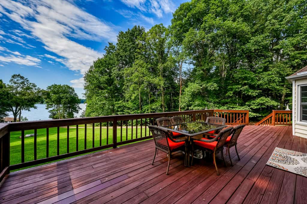 Lakefront home in private location with dock, firepit, game room & Pickleball