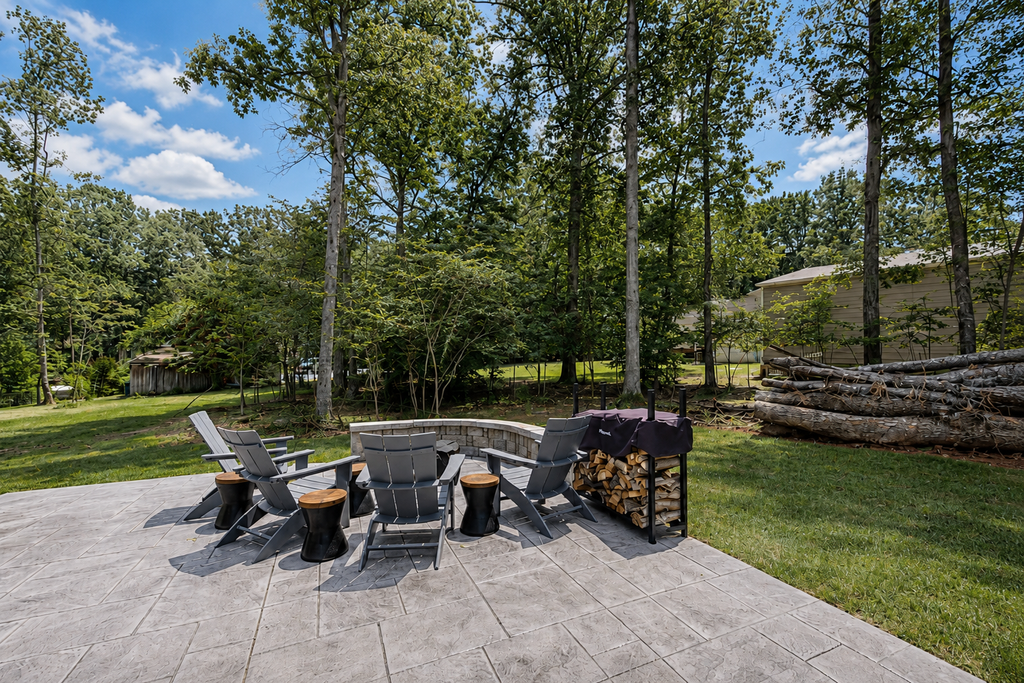 Spacious lake house retreat with game room, theater room, fire pit and boat slip