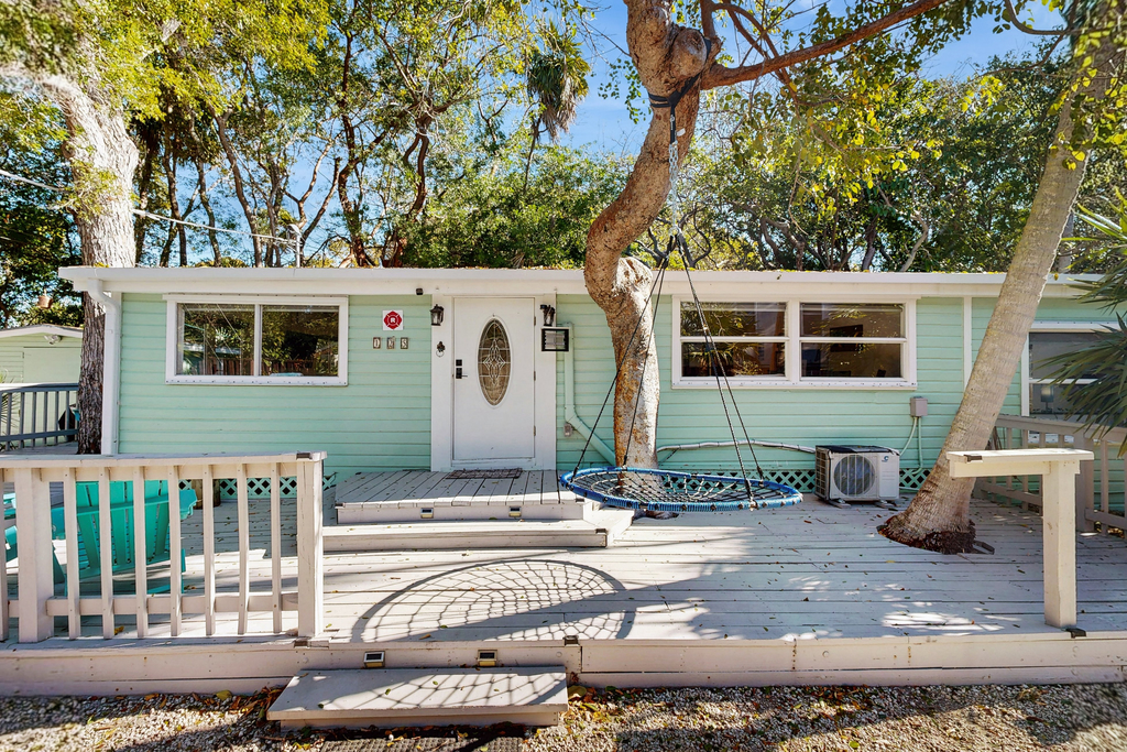 The Tree Lane Fish Camp