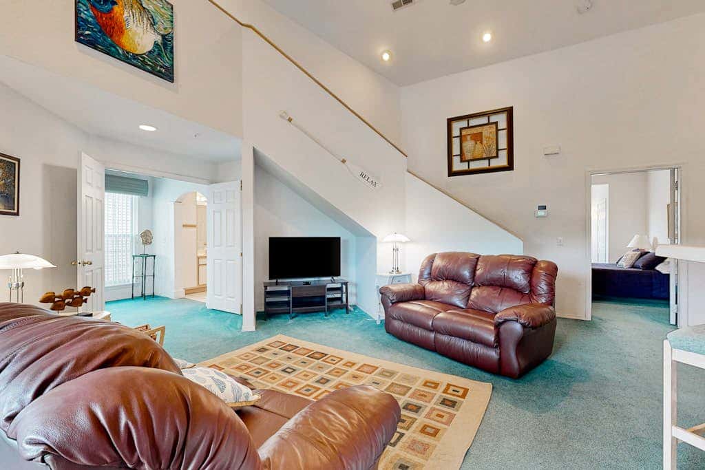 LAKEFRONT -3BRcondo-Resort amenities-Peaceful