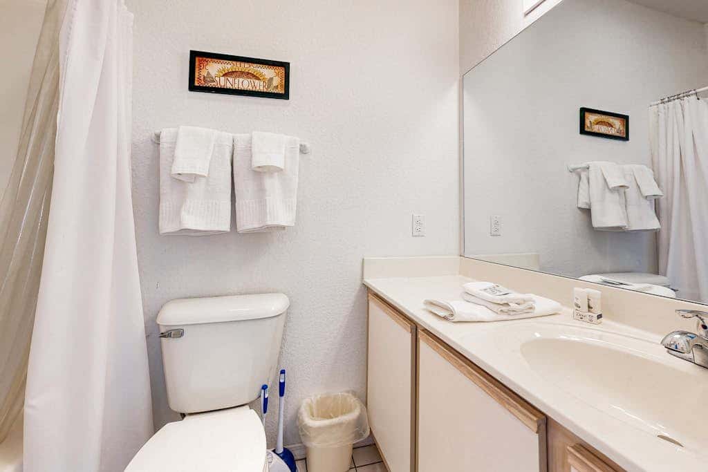 LAKEFRONT -3BRcondo-Resort amenities-Peaceful