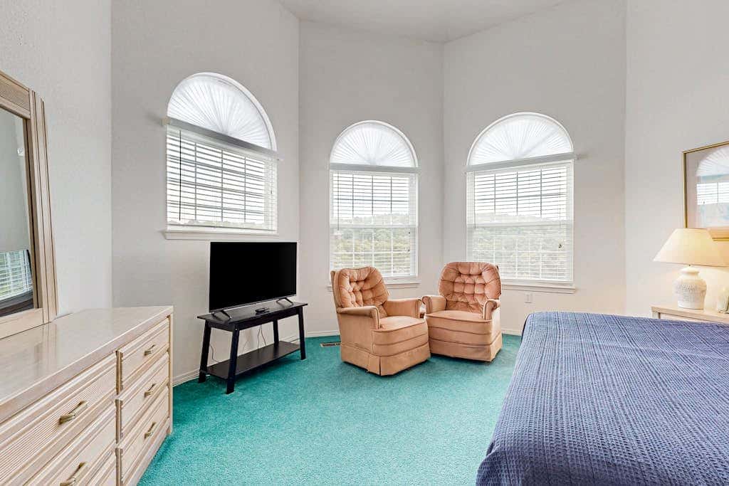 LAKEFRONT -3BRcondo-Resort amenities-Peaceful